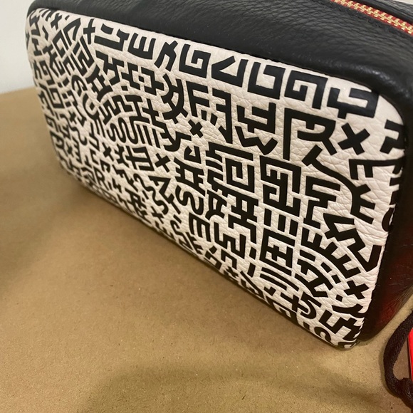 COACH DISNEY MICKEY MOUSE X KEITH HARING MAZE PRINT COSMETIC BAG NWT - Picture 3 of 7